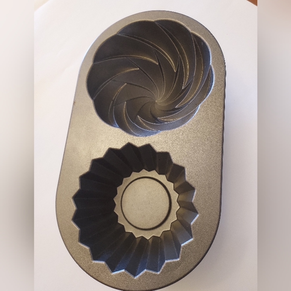 Nordicware Giant Cupcake Pan